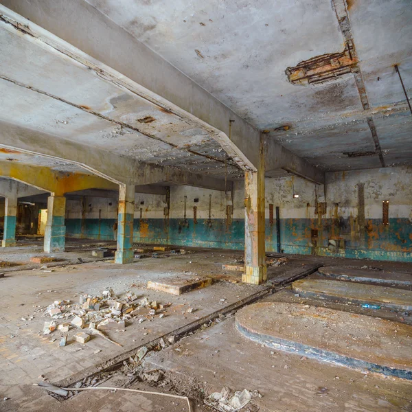 Antiguo muro de edificio de fábrica abandonado —  Fotos de Stock