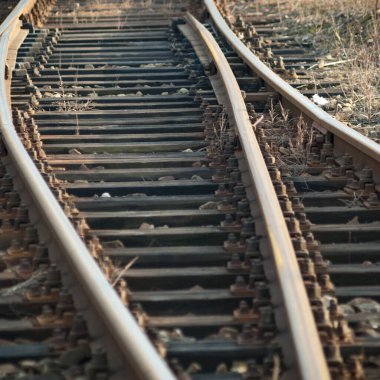 Çok kirlenmiş endüstriyel bir fabrikanın kalıntıları, sanayi serisi.