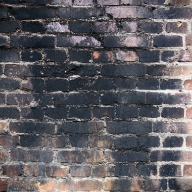 Çok kirlenmiş endüstriyel bir fabrikanın kalıntıları, sanayi serisi.