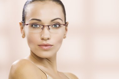 glassesin gözlük