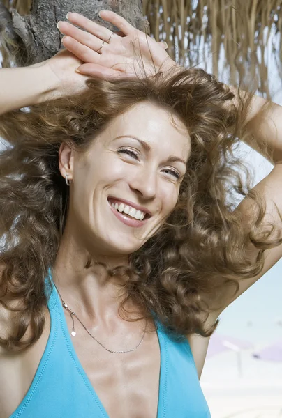 View on young nice woman having good time on the tropic beach — Stock Photo, Image