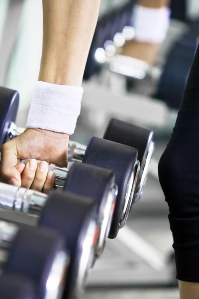 Frammento come foto di ottenere occupato in palestra — Foto Stock