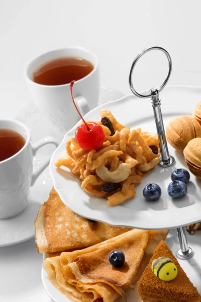 Close View Dessert Plate China Teapot Cups White Background — Stock Photo, Image