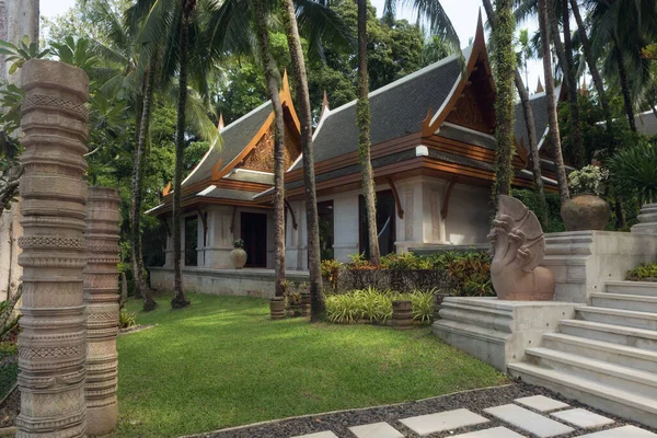 Blick Auf Schöne Thailändische Villa Tropischer Umgebung — Stockfoto