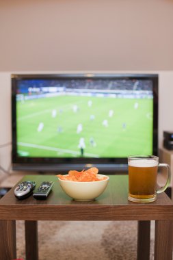 bira, cips ve tablo uzaktan kumanda