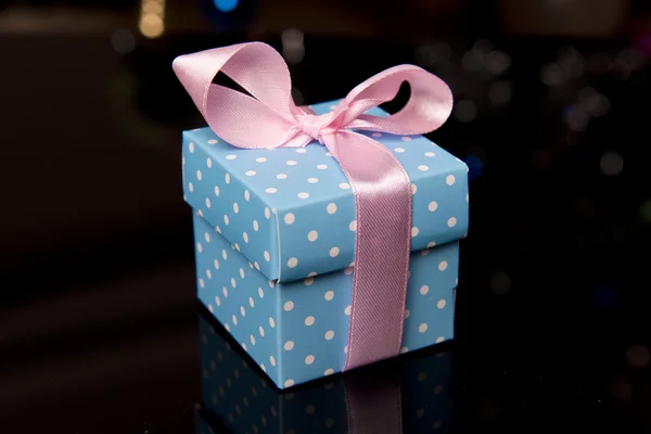 Blue gift — Stock Photo, Image
