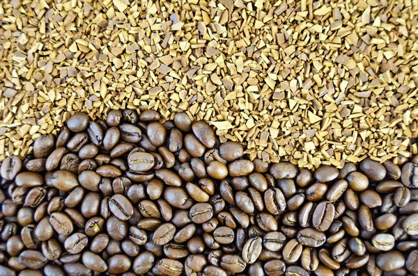 Koffiebonen en een korrelige textuur — Stockfoto