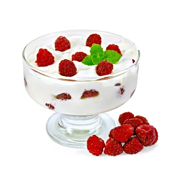 Yogurt thick with raspberries and mint — Stock Photo, Image