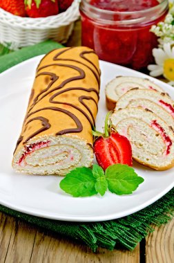 nağmeleme reçel ve bir tahta üzerinde çilek ile