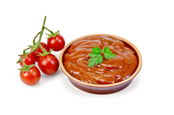 Ketchup i keramik med tomater — Stockfoto
