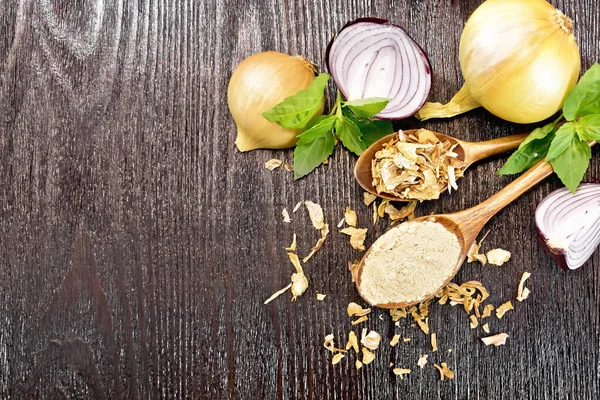 Onion Powder Dried Flakes Two Spoons Purple Yellow Onions Fresh — Stock Photo, Image