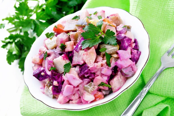 Fin Rosoli Salatası Ringa Pancar Patates Salatalık Turşusu Havuç Soğan Stok Resim
