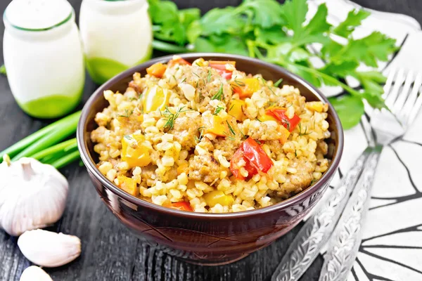 Barley Porridge Minced Meat Yellow Red Bell Peppers Garlic Onions — Stock Photo, Image
