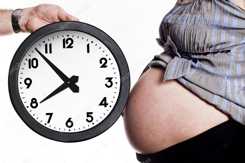 belly and clock