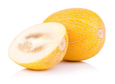 bir bütün taze honeydew kavun ve yarı beyaz arkasında izole