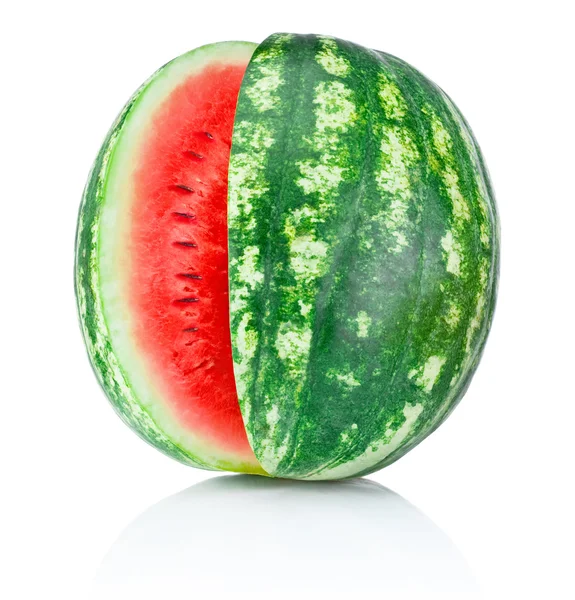 Vattenmelon med en skära isolerad på vit bakgrund — Stockfoto