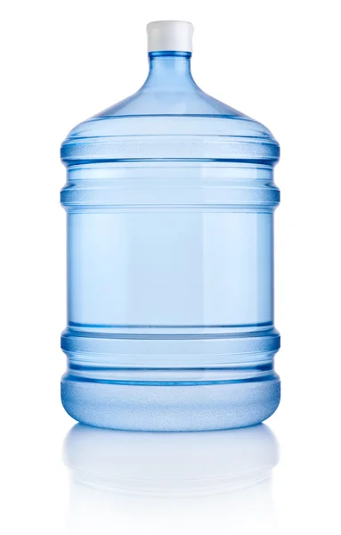 Große Flasche Wasser isoliert auf weißem Hintergrund — Stockfoto