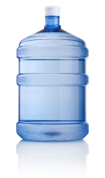 Grande bottiglia di acqua isolata su sfondo bianco — Foto Stock