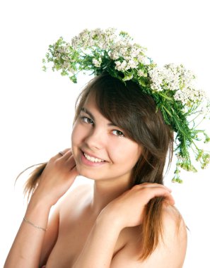 civanperçemi çelenk baş ile kız