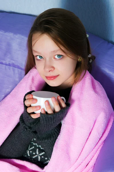 The girl with a mug — Stock Photo, Image
