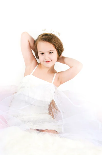 A menina bonita com cabelo longo — Fotografia de Stock