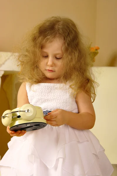 The girl with golden hair — Stock Photo, Image