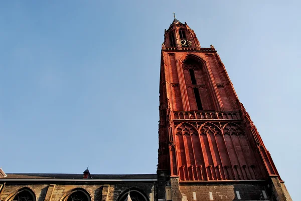 Gotiska fasad kyrkan i maastricht, Nederländerna — Stockfoto