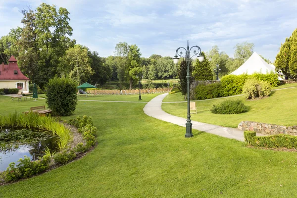 Luxury garden in Poland. — Stock Photo, Image