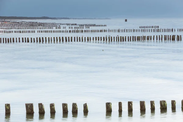 Krajiny z Polska. Klidný západ slunce v Baltském moři. — Stock fotografie