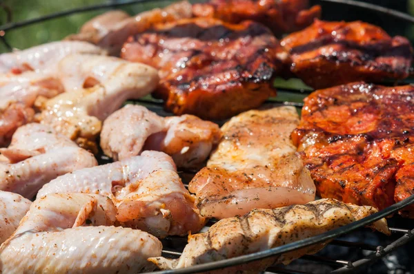 Voorbereiding voor de barbecue-gebraden vlees — Stockfoto