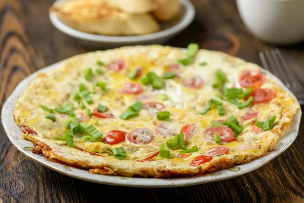 Tortilla Con Verduras Croutons Café —  Fotos de Stock