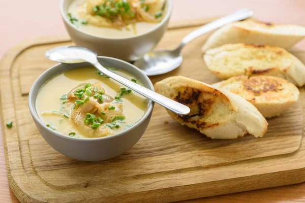 Onion Soup French Baguette Croutons — 스톡 사진