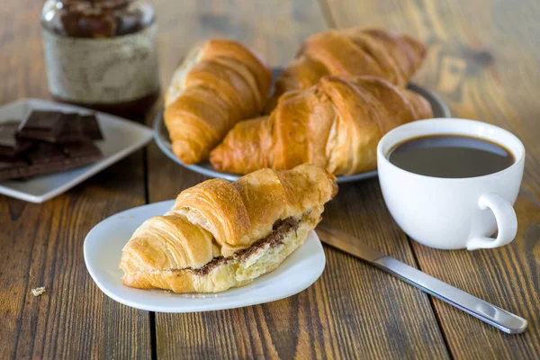 Croissants Chocolate Cup Coffee Sweet European Breakfast — ストック写真