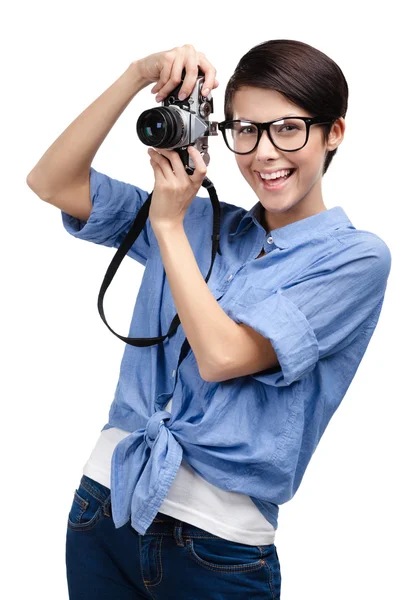 Menina bonita mãos câmera fotográfica retro — Fotografia de Stock