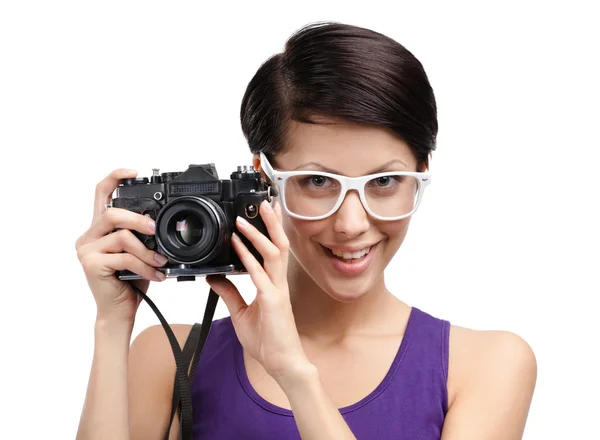 Senhora mãos câmera fotográfica profissional — Fotografia de Stock