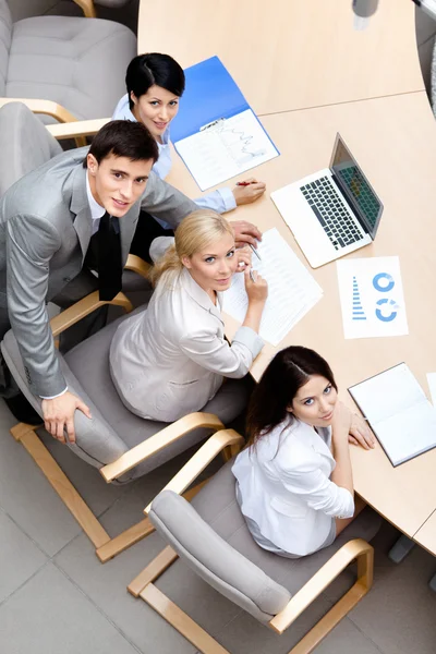 Business at the team meeting — Stock Photo, Image
