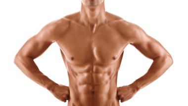 Seksi çıplak kaslı çocuk gövdesini