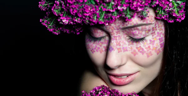 Nahaufnahme Portrait von Model Make-up mit geschlossenen Augen — Stockfoto