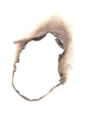 Beyaz arkaplanda izole edilmiş yanmış kağıt