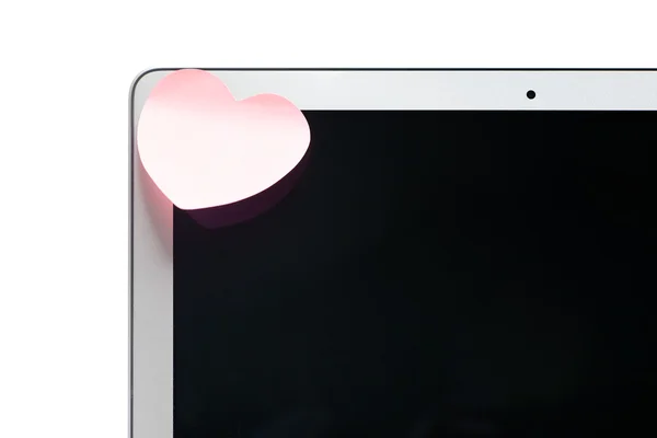 Přenosný počítač s rychlou poznámku ve tvaru srdce — Stock fotografie