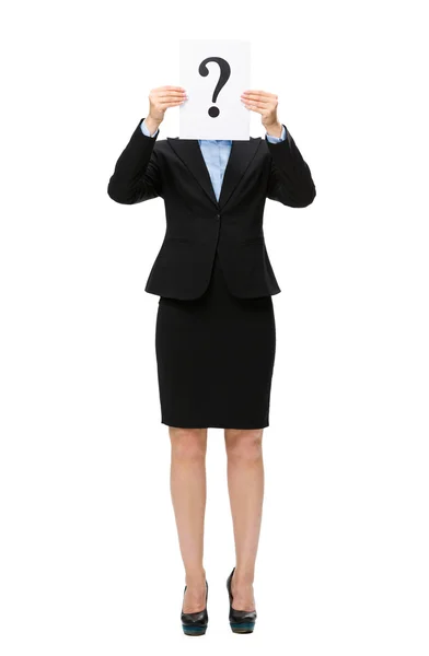 Mujer de negocios entregando signo de interrogación delante de la cara — Foto de Stock
