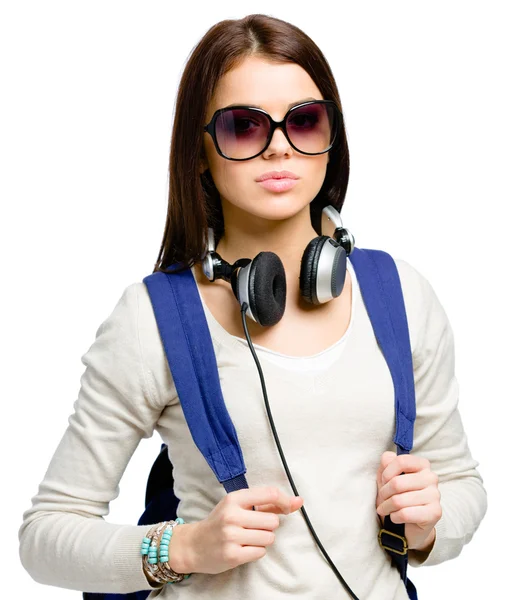 Adolescente com mochila e fones de ouvido — Fotografia de Stock