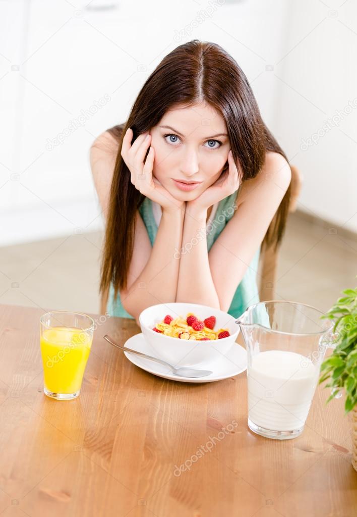 Girl eating muesli