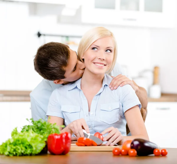 Couple at the kitchen — Stock Photo, Image