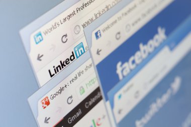 Facebook ve diğer sayfaların ekran görüntüsü