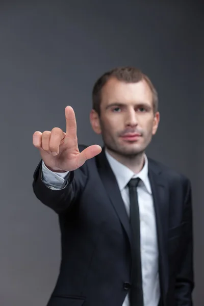 Retrato de cuello blanco señalando gestos de la mano — Foto de Stock