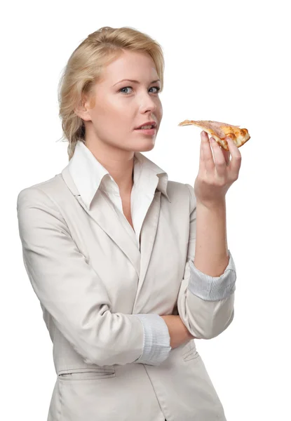 Mujer de negocios comiendo sabrosa pizza — Foto de Stock