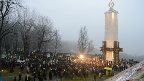 Голодомор (79 лет) отмечается в Киеве 24 ноября 2012 года . — стоковое видео