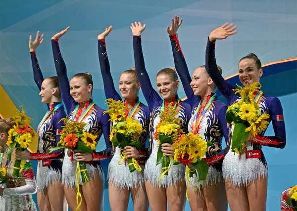 벨로루시 체육 교사 메달에 시상식 동안 32 리듬 체조 세계 선수권 대회. — 스톡 사진