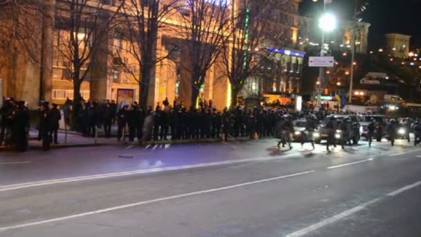 Euro maidan setkání v Kyjevě, Ukrajina. — Stock video